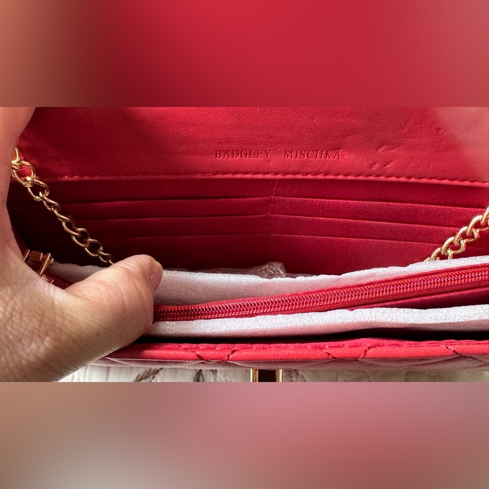 Badgley Mischka Quilted Red Crossbody Clutch Bag - Picture 5 of 10